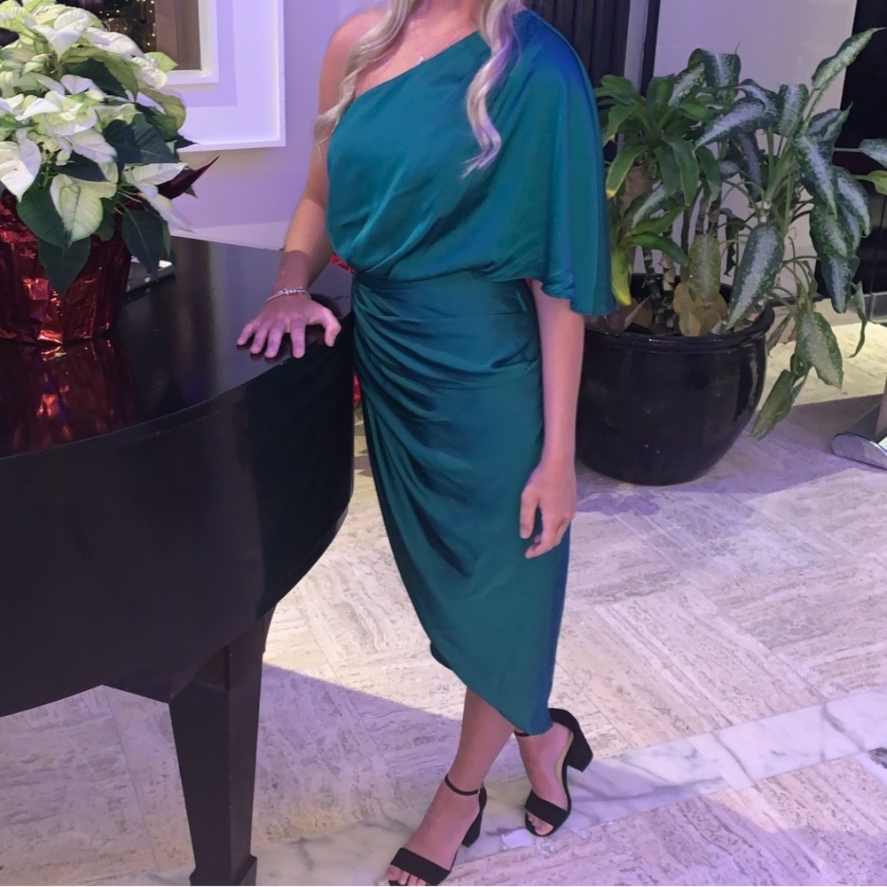 Emerald green one shoulder midi dress